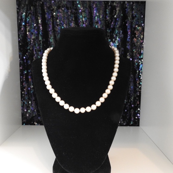 Blush Pearl Necklace with Matching Bracelet - Picture 2 of 6